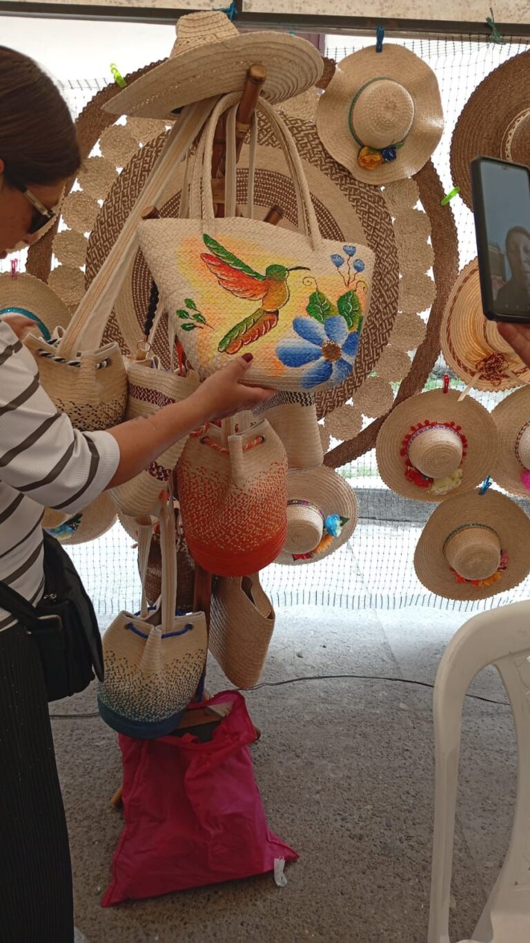 IMG-20250619-WA0016 - Luz stella Hernandez